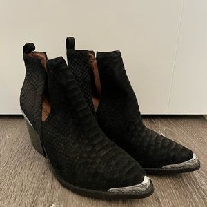 Jeffrey Campbell Cromwell boot